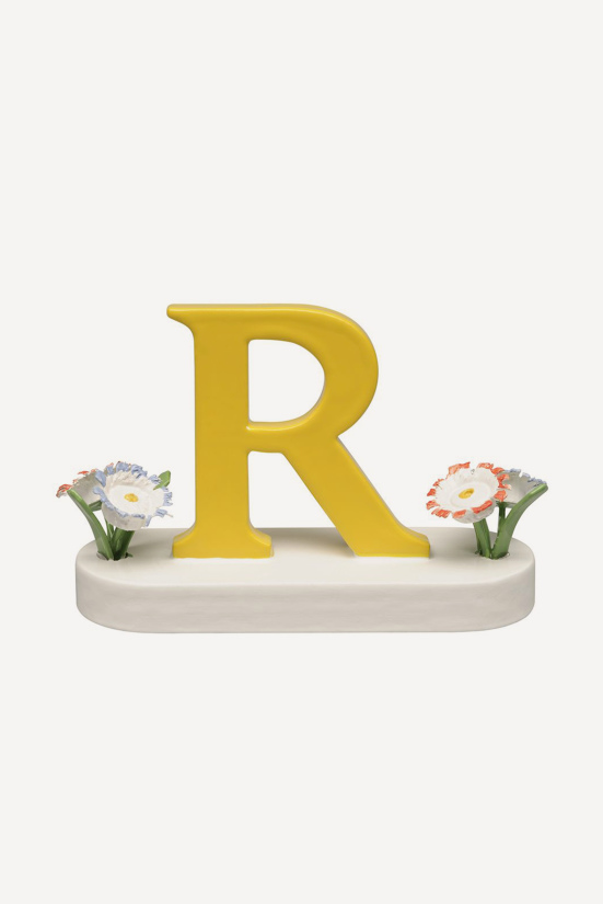 Buchstabe R, mit Blumen